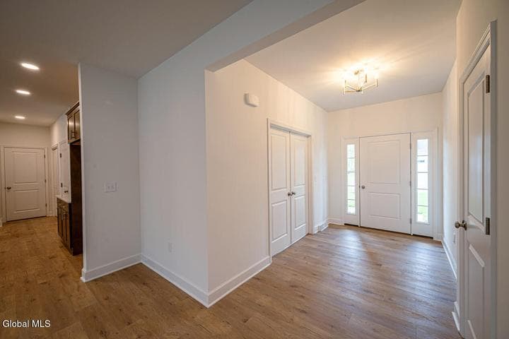 10 Espen Place, Niskayuna, NY, photo 2