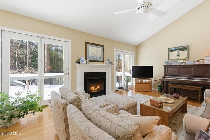 7 Bluebird Court, Saratoga Springs, NY, photo 5
