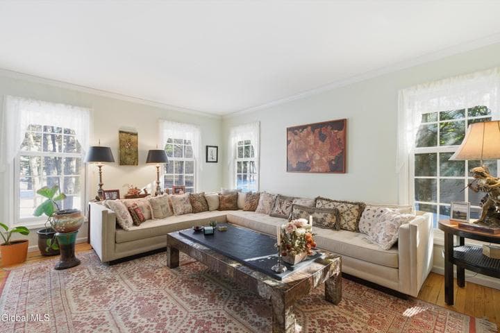 7 Bluebird Court, Saratoga Springs, NY, photo 3