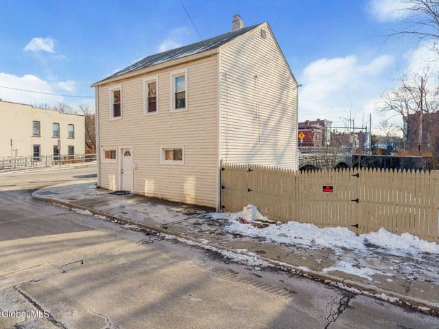 52 Ida Street, Troy, NY, photo 2