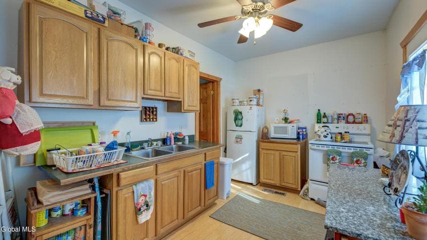 38 Temple Street, Gloversville, NY, photo 4