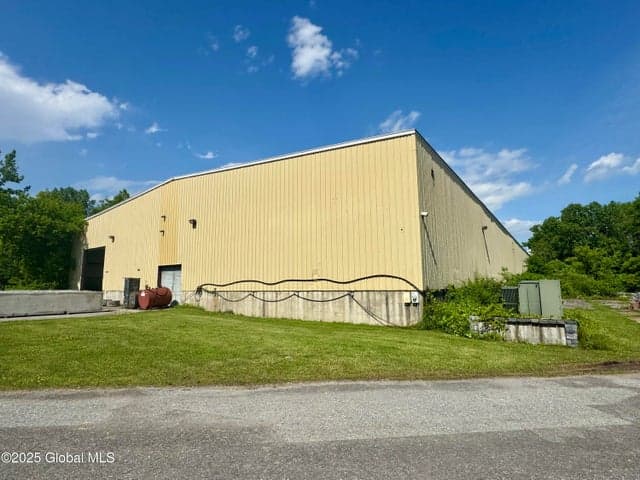 284 Towpath Lane, Fort Edward, NY, photo 1