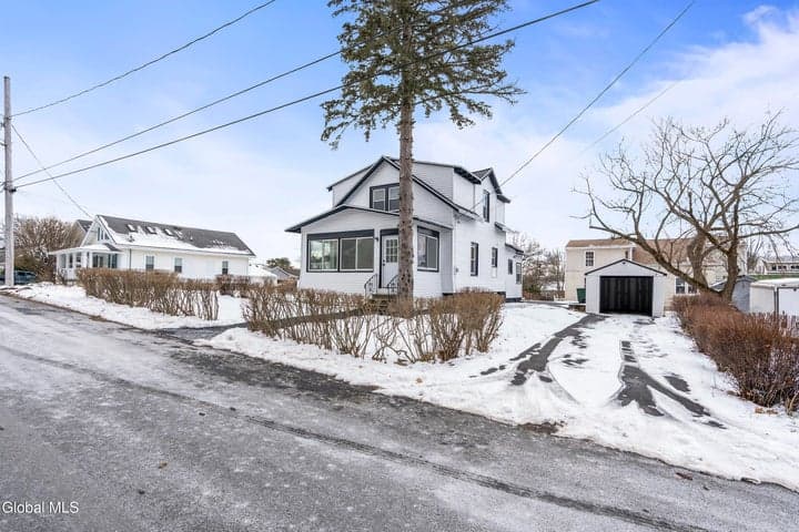 9 Michigan Avenue, East Greenbush, NY, photo 1