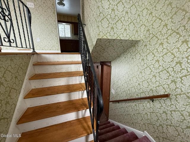 23 Meadowlark Drive, Latham, NY, photo 3