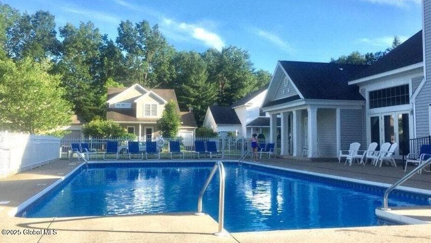 27 Horseshoe Drive, Saratoga Springs, NY, photo 3