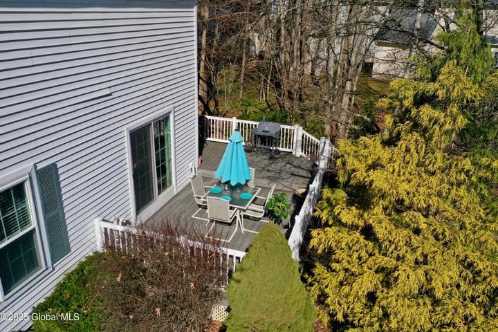 27 Horseshoe Drive, Saratoga Springs, NY, photo 5