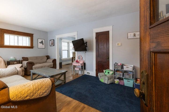 417 Cora Street, Schenectady, NY, photo 4