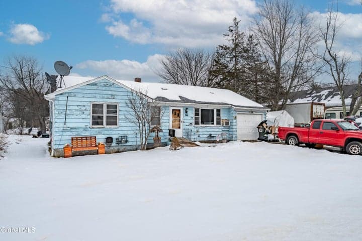 146 Joslen Boulevard, Greenport, NY, photo 1