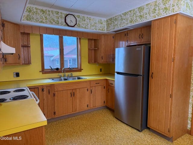 11 Blinn Street, Whitehall, NY, photo 4