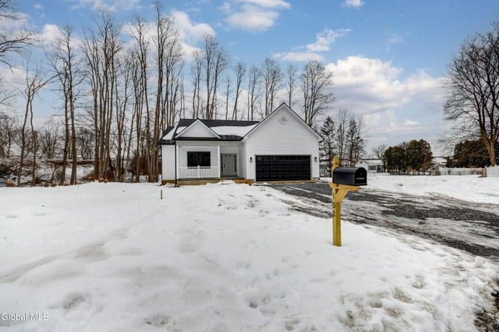 102 Anna Court, Rotterdam, NY, photo 4