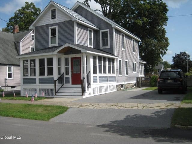 18 Madison Street, Saratoga Springs, Inside, NY, photo 2