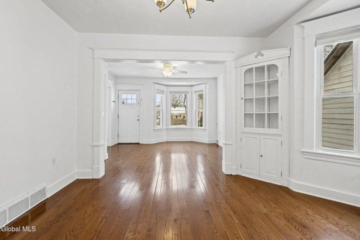 15 Orchard Avenue, Albany, NY, photo 5
