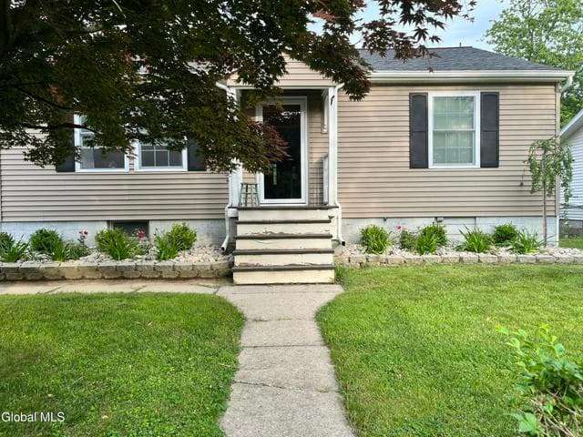 43 Sherwood Avenue, East Greenbush, NY, photo 3