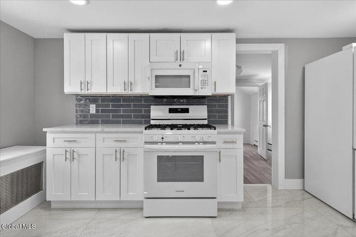 177 Elm Street, Saratoga Springs, NY, photo 5