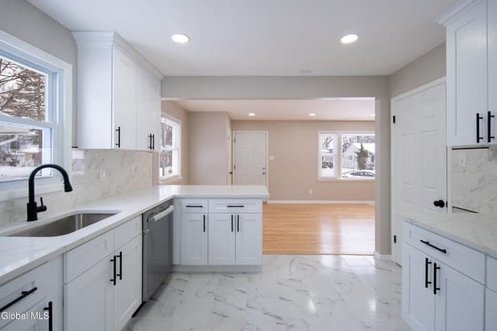 59 Lawnridge Avenue, Albany, NY, photo 5