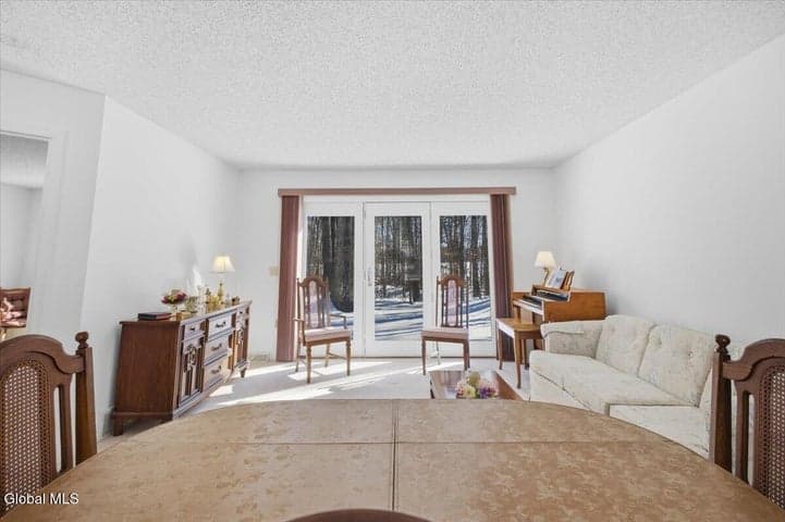 11 Schuyler Way, Northumberland, NY, photo 3