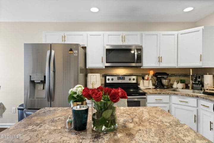 70C Fellows Road, Clifton Park, NY, photo 5