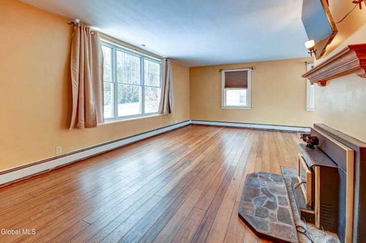 281 N Kingsboro Avenue, Gloversville, NY, photo 5