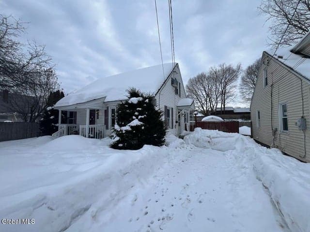 8 Oakland Drive, Johnstown, NY, photo 2