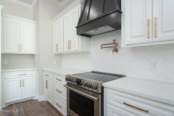 27 Hidden Pond Way, Moreau, NY, photo 5