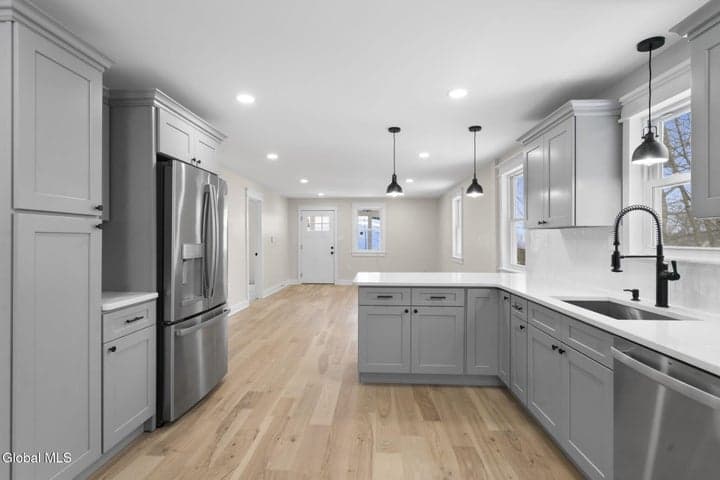14 Park Way, Castleton-on-Hudson, NY, photo 5