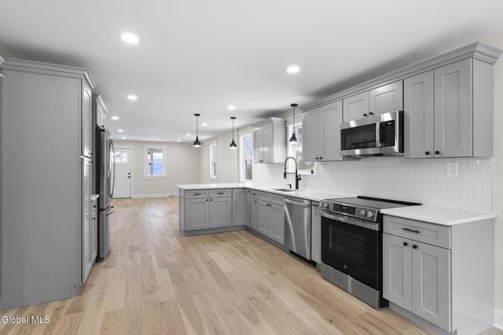 14 Park Way, Castleton-on-Hudson, NY, photo 4
