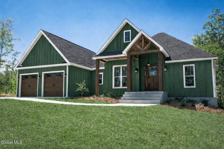 20 Hidden Pond Way, Moreau, NY, photo 1