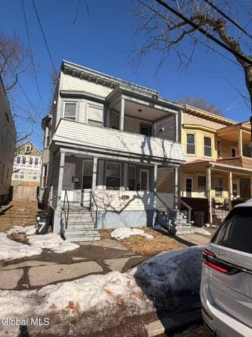 637 Myrtle Avenue, Albany, NY, photo 3