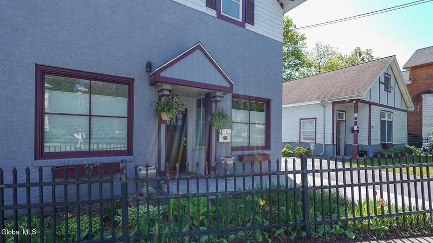 138-140 Church Street, Saratoga Springs, Inside, NY, photo 2