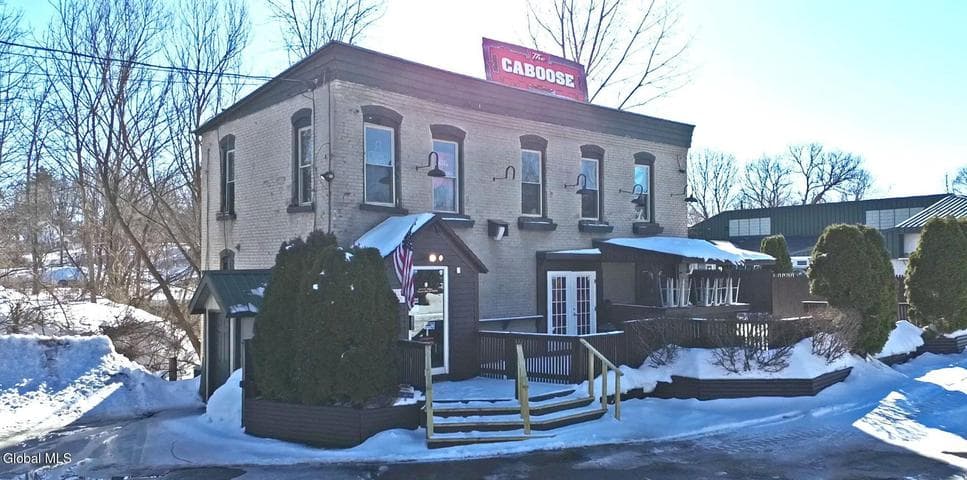 99 1/2 W Fulton Street, Gloversville, NY, photo 2