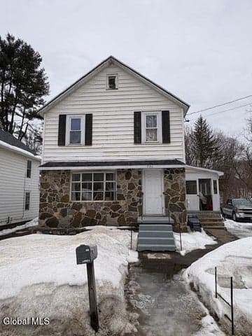 786 County Rt 24, Corinth, NY, photo 2