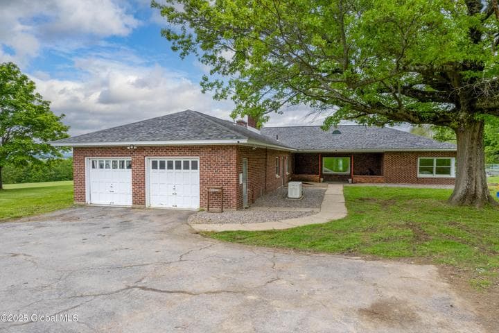 730 McKay Road, Amsterdam, NY, photo 3