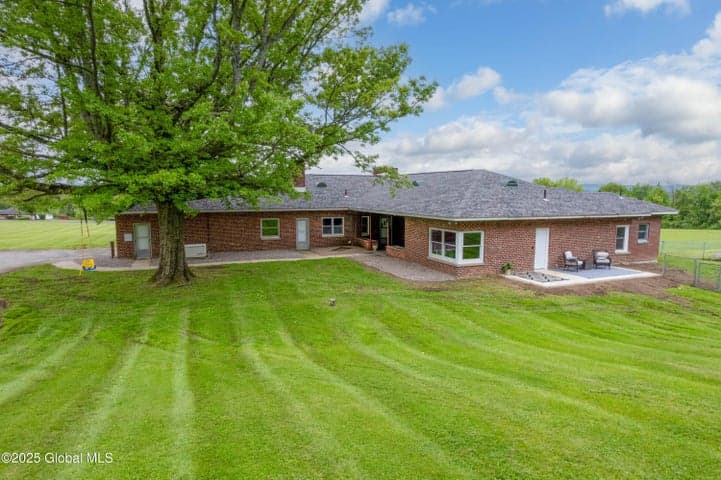 730 McKay Road, Amsterdam, NY, photo 4