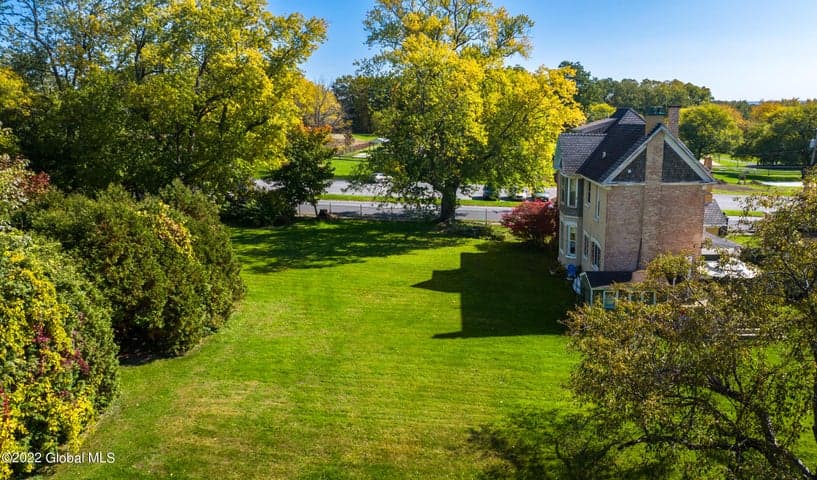 168 Locust Avenue, Amsterdam, NY, photo 3