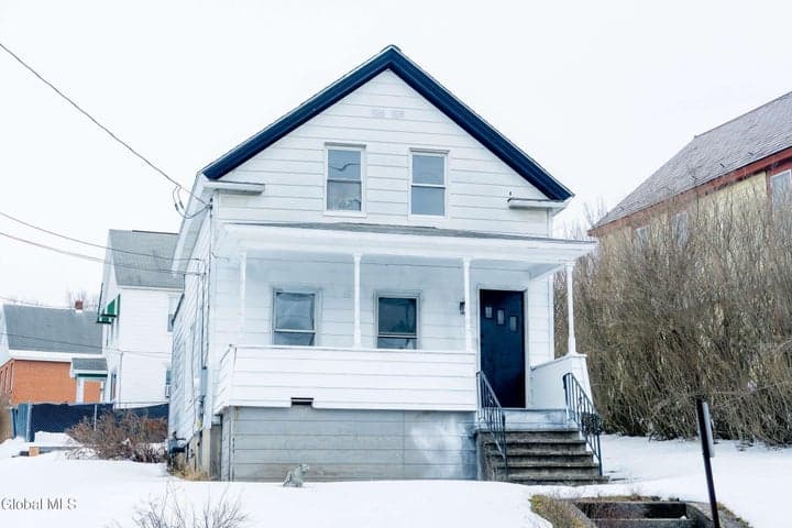 142 Saratoga Avenue, Mechanicville, NY, photo 1