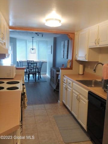 82 Aqueduct Drive, Saratoga Springs, NY, photo 4