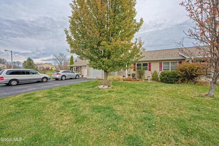 122 Skyview Drive, Greenville, NY, photo 3
