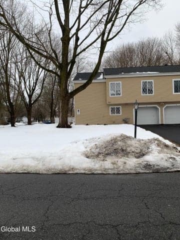 2 Leaf Road, Delmar, NY, photo 2