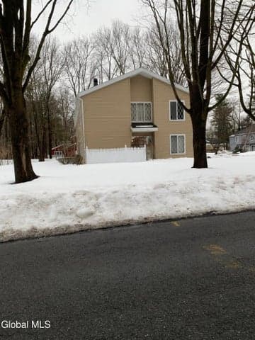 2 Leaf Road, Delmar, NY, photo 1
