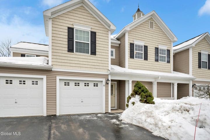 20 Treasures Place, Queensbury, NY, photo 3