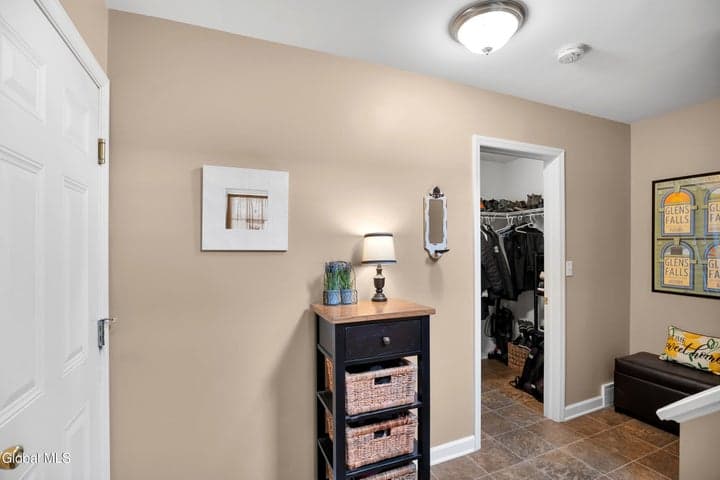 20 Treasures Place, Queensbury, NY, photo 5