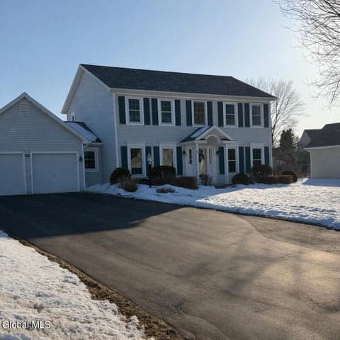 19 Marne Street, Colonie, NY, photo 2