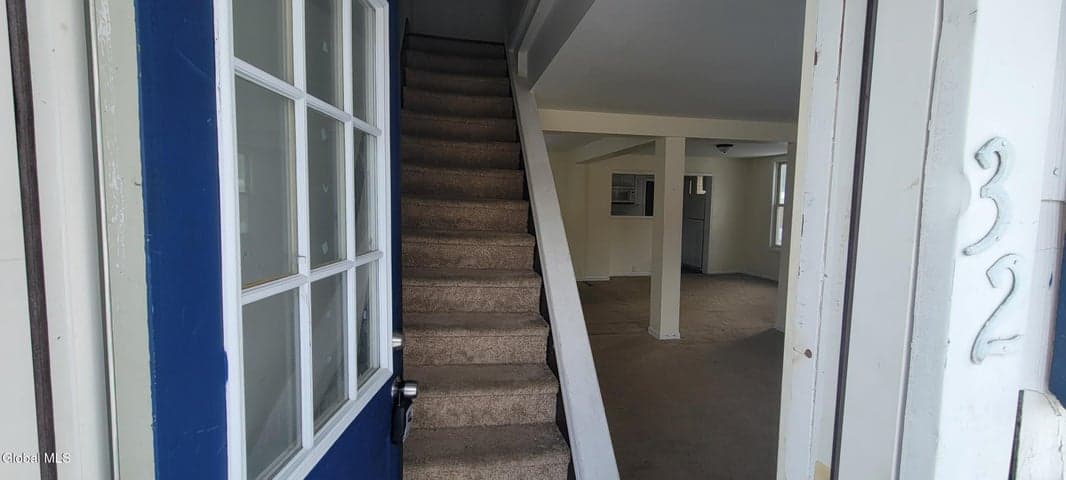 32 Walnut Street, Gloversville, NY, photo 4