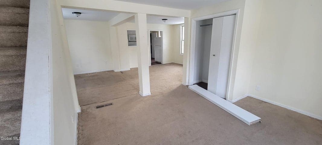 32 Walnut Street, Gloversville, NY, photo 5