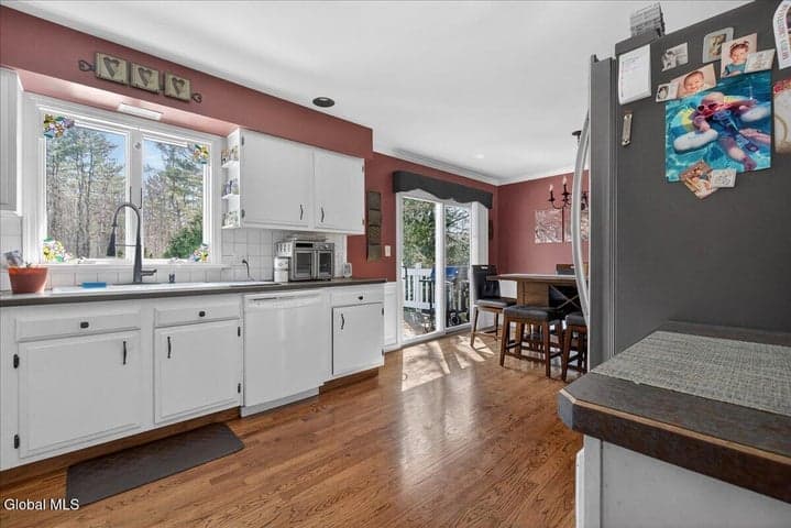 221 Droms Road, Glenville, NY, photo 4