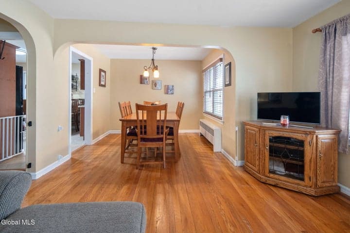52 Hanes Street, Guilderland, NY, photo 5