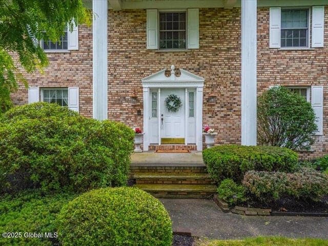 3077 New Williamsburg Drive, Guilderland, NY, photo 4