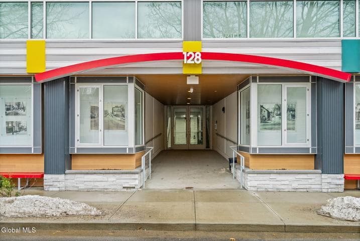 128 Henry Street #Unit 406, Saratoga Springs, NY, photo 2