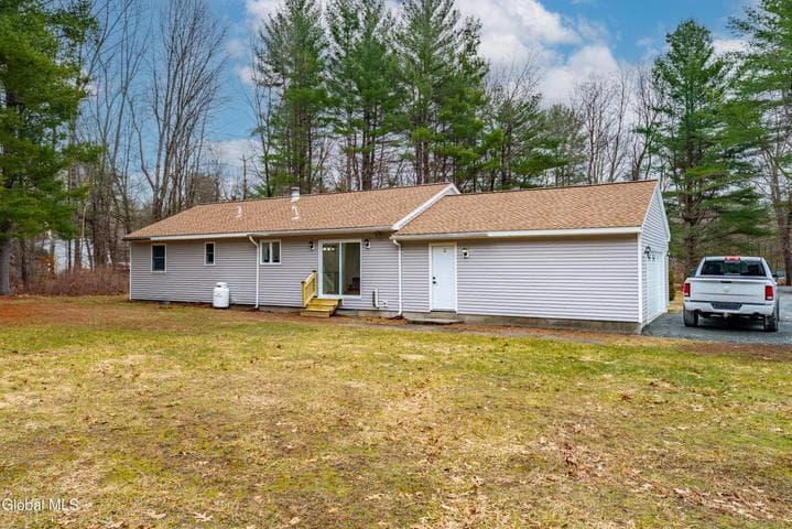 879 Master Street, Schaghticoke, NY, photo 4