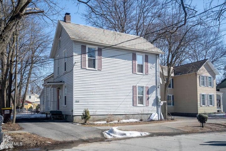 15 Ogden Street, Glens Falls, NY, photo 2
